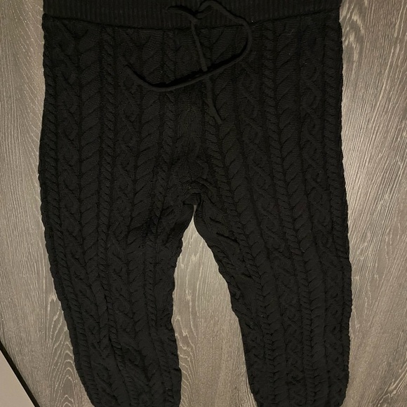 Reformation Cable Knit Lounge set - Picture 7 of 7